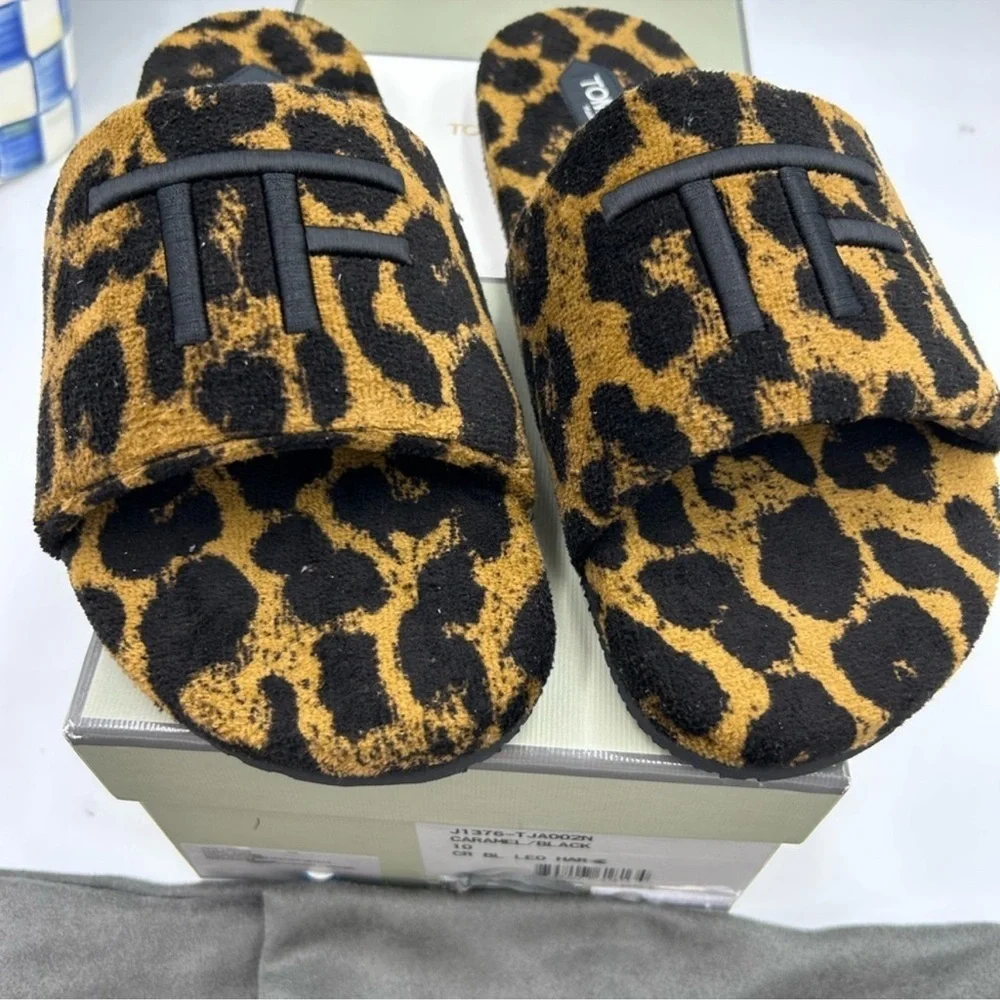 Men’s tom Ford leopard print Terry sandals size 10 made in Italy